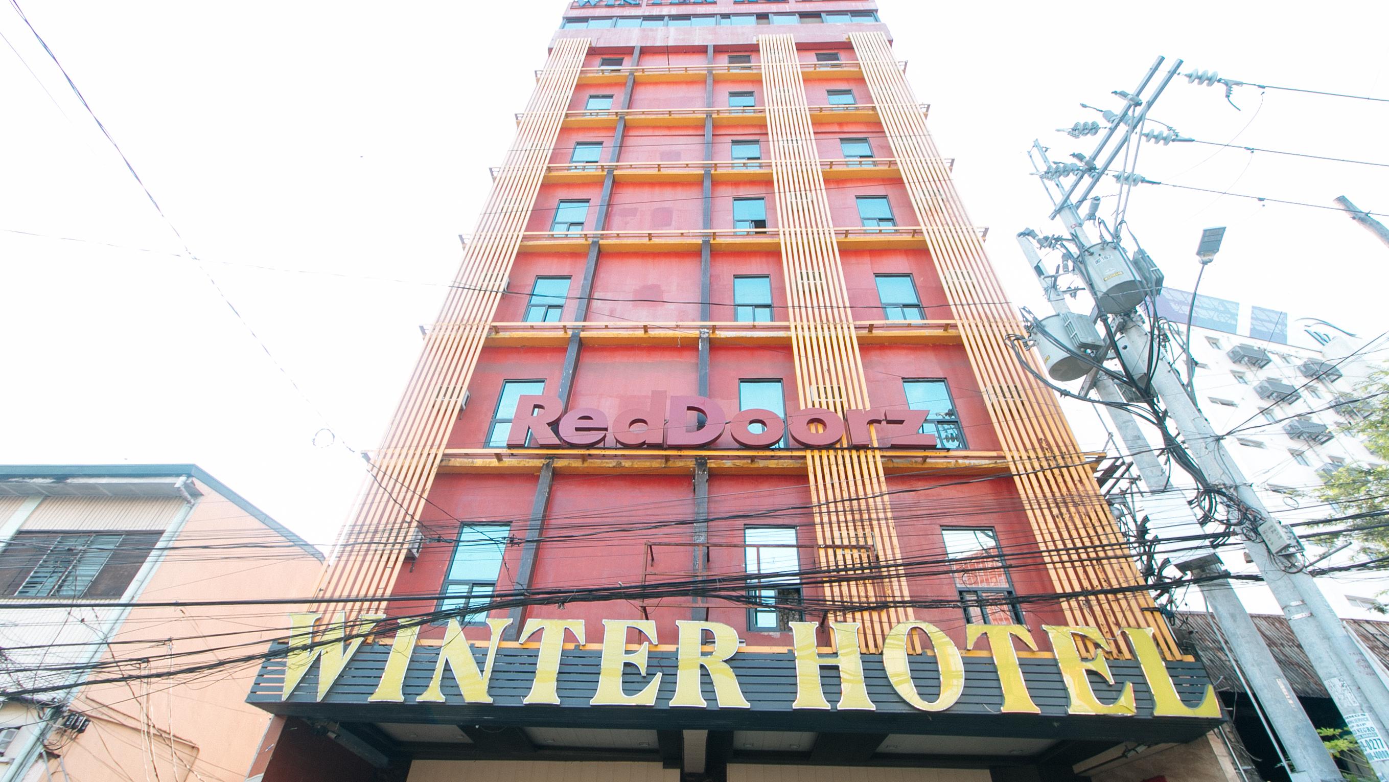 红多兹Plus温特班尼特兹酒店 马尼拉 外观 照片